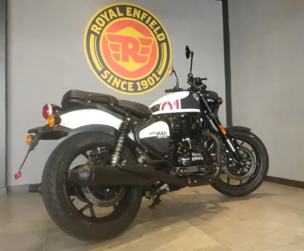 SHOTGUN WHITE 650C