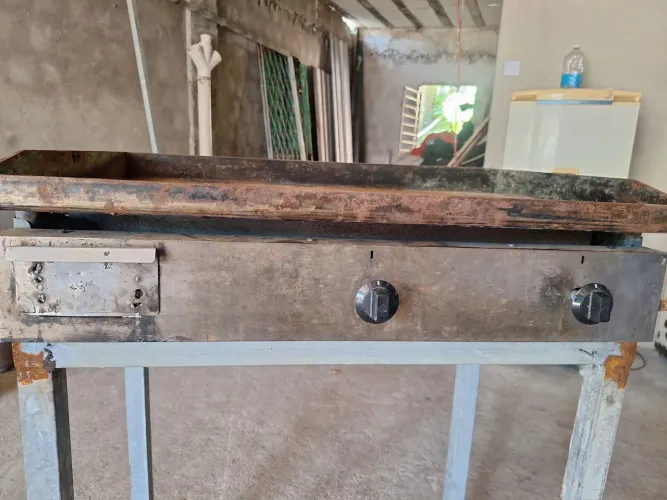 Vendo o chapa de hambúrgue 8 milímetro