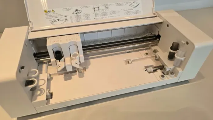 Silhouette Curio 1 COMPLETA - Kit com Base A5, Base Extensora A4 e Plataformas Originais