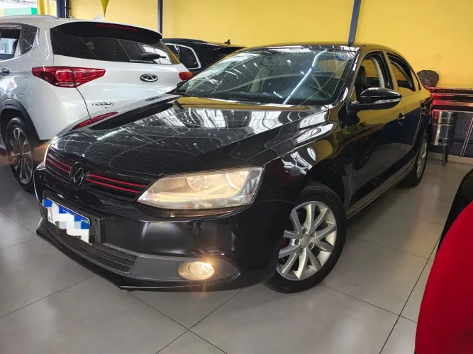 Volkswagen Jetta Comfortline 2.0 T.flex 8V 4P Tipt. 2014