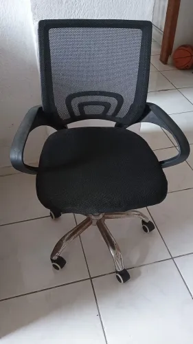 Cadeira executiva de escritório preta