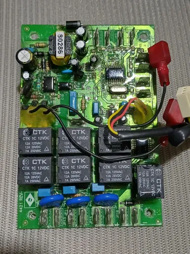 Placa eletrônica máquina de gelo Everest c/saída 12v p/o Motorredutor