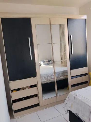 GUARDA ROUPA DE CASAL