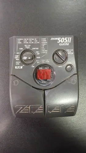 Pedaleira zoom 505II GUITAR