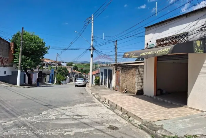Oportunidade Comercial no Bairro Cintra Gordinho  Araçariguama/SP