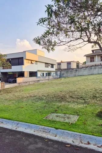 Terreno de 500m² à Venda - Condomínio Residencial Canto del Bosco - Valinhos / SP