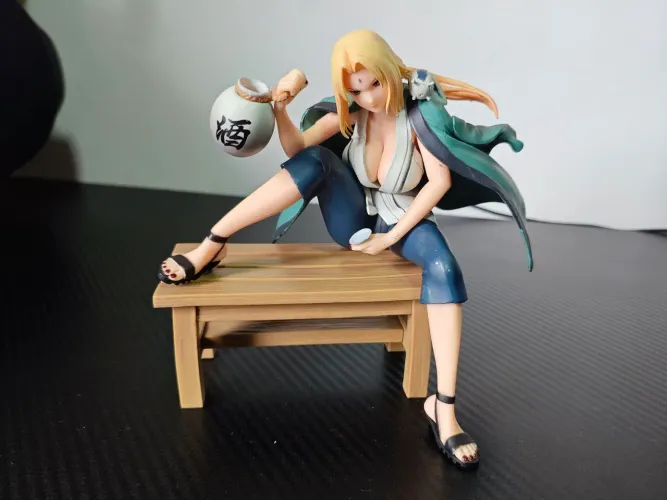 Action figure TSUNADE, Naruto