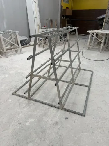 Cavalete para Transporte de Vidros, Espelhos e Chapas (1,76 x 1,36 x 1,15)
