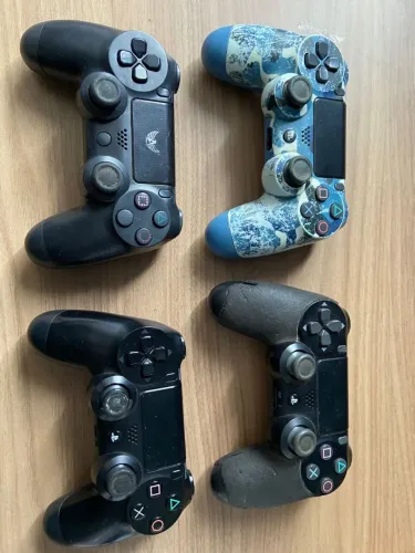Controles com defeito paralelos para PlayStation 4