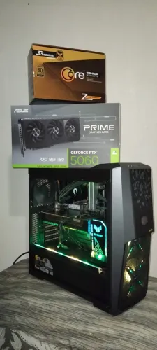 PC Gamer TUF ASUS: Ryzen 5 9600x, 32GB DDR5, RTX 5060 ASUS PRIME 3 FAN, NVME 1TB :D