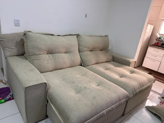 Sofá retrátil em linho 2,50m