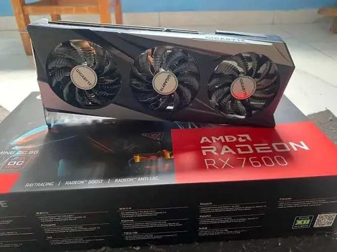 Placa de Vídeo RX 7600 8GB Gigabyte OC Gaming