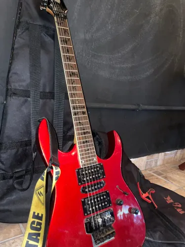 Guitarra super Strato Ibanez 