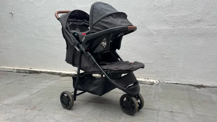Carrinho de bebê Infanti. Carrinho, adaptador veicular e bebê conforto até 13 kg.