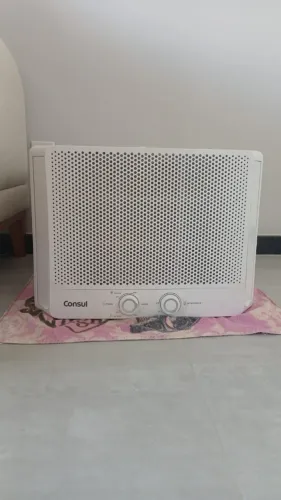 Ar-Condicionado Janela 7500 BTUs Consul Frio com Design Moderno - CCB07FB