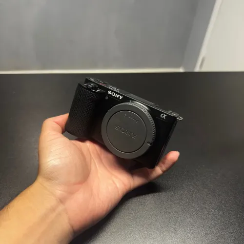 Vendo Sony ZV E10 Semi-nova