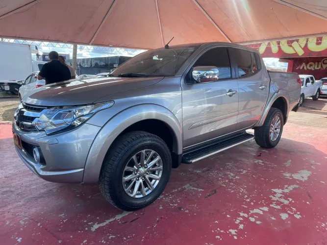 Mitsubishi L200 Triton Sport HPE-S 2.4 CD Dies. AUT 2019