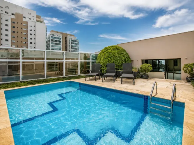 Flat no Tatuapé | V feminina | Dividir quarto | Excelente localização | Piscina e academia