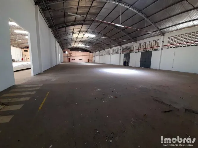 Galpão para alugar, 2560 m² por R$ 25.000,00/mês - Gereraú - Itaitinga/CE