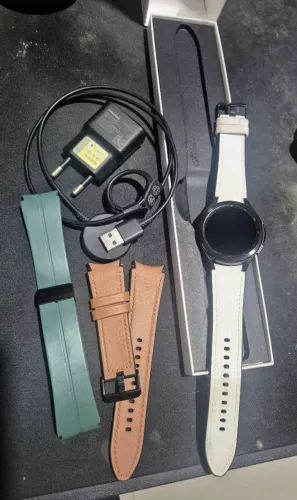 Relógio Samsung Galaxy Watch 4 Classic 46mm + Pulseiras