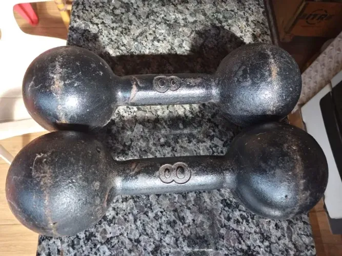 02 PESOS DE 8Kg