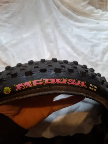 Pneu mtb Maxxis Medusa 1.80 Aro 26