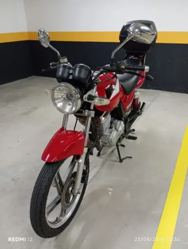 Relíquia 125 GSR Suzuki YES