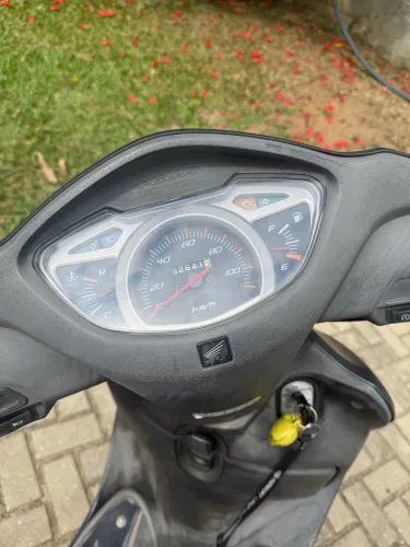 Moto Lead