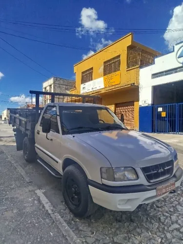 Chevrolet S10 P-up 2.8/sert. 2.8 4X4 TB Int. Dies. 2000