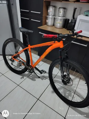 Bicicleta Caloi Explorer alumínio aro 29 quadro 17