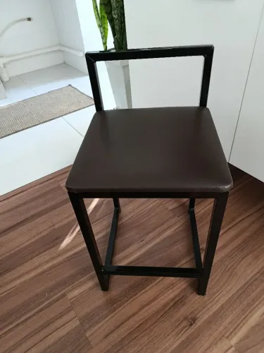 BANQUETA METAL COURO SINTÉTICO