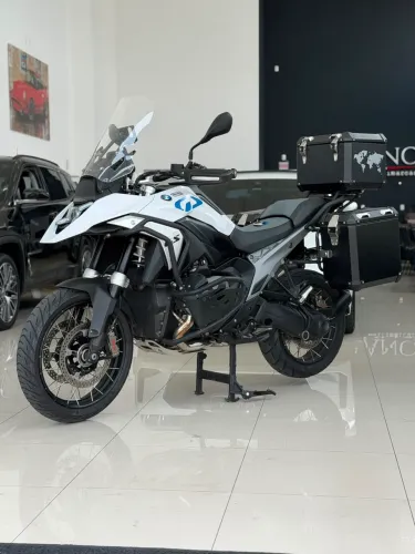 BMW R 1300 GS. Não aceito troca.