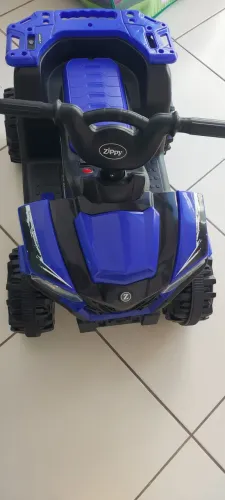 Carro elétrico infantil