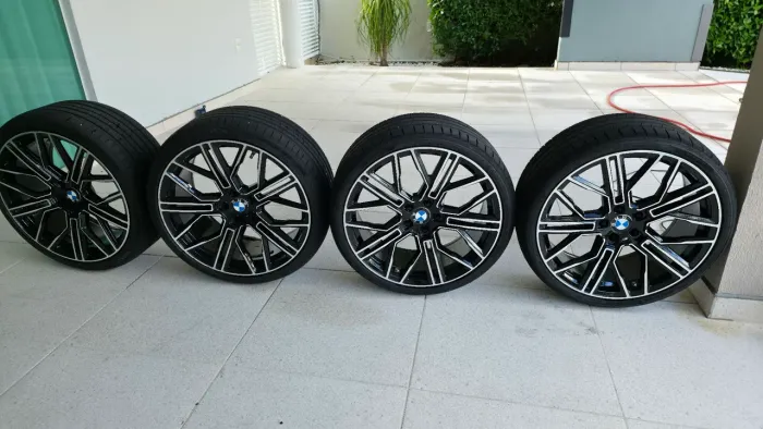 Jogo de rodas aro 20 BMW