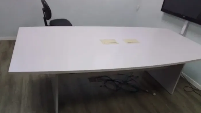 Mesa de reunião - 2,40 x 1,20