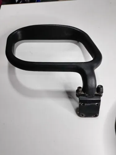 Apoio de braço preto para cadeira