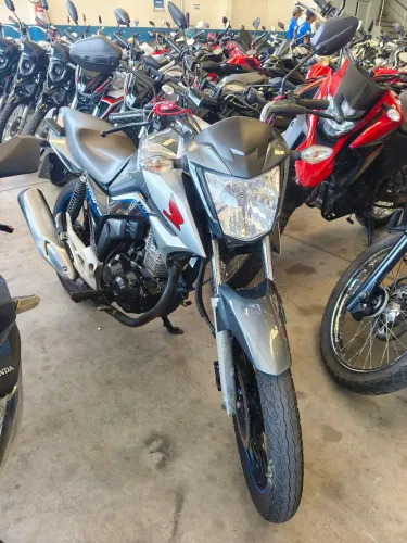HONDA CG TITAN 160 CINZA 2023 Shalon veículos Cariacica