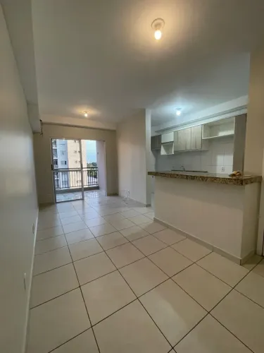 Imóvel para aluguel possui 65 metros quadrados com 2 quartos em Da Paz - Manaus - AM