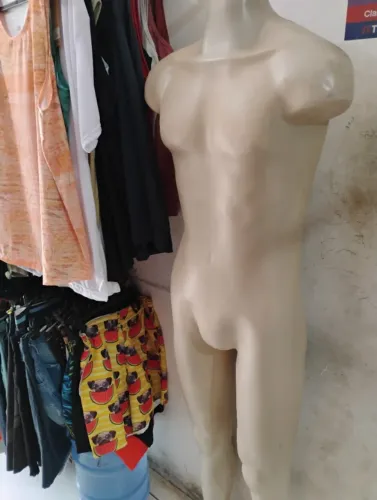 Manequim masculino