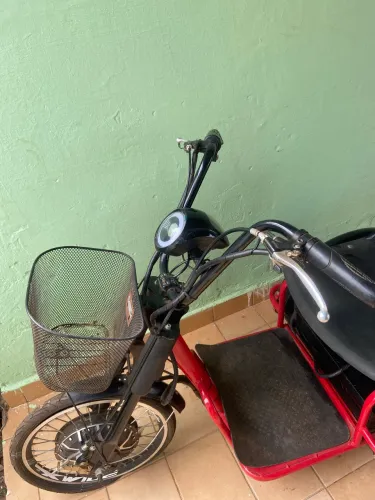 Triciclo Elétrico 