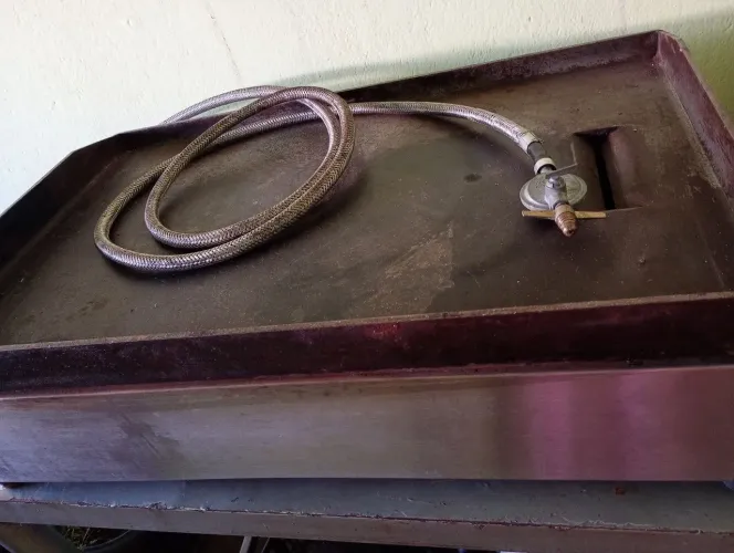 Vendo chapa para sanduíche.