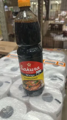 Vendo molho Shoyu da Marca SAKURA garrafa de 1lt tradicional 