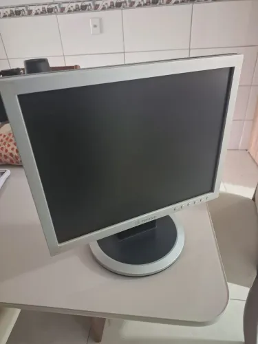 Monitor 15'
