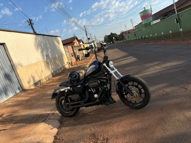 Harley Davidson 883r