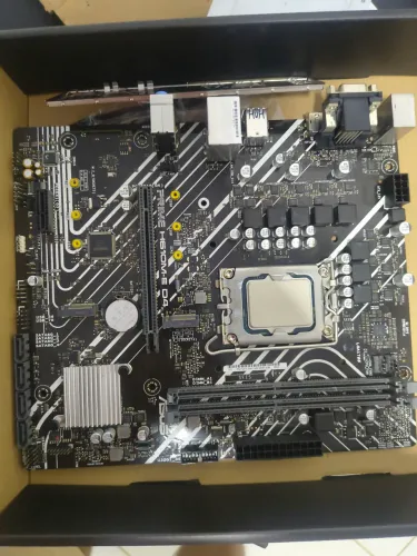 Placa mãe mais processador i5-12400