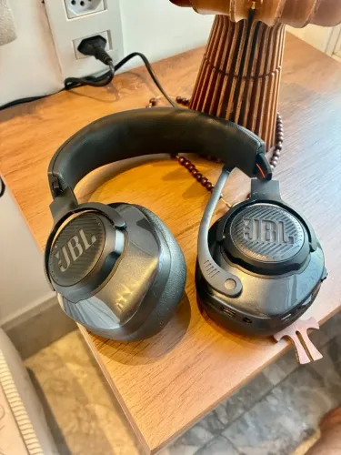 Headset gamer JBL QUANTUM 400