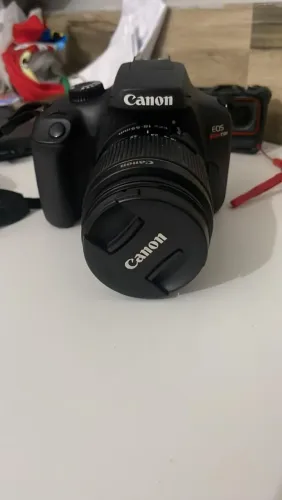 Canon t100