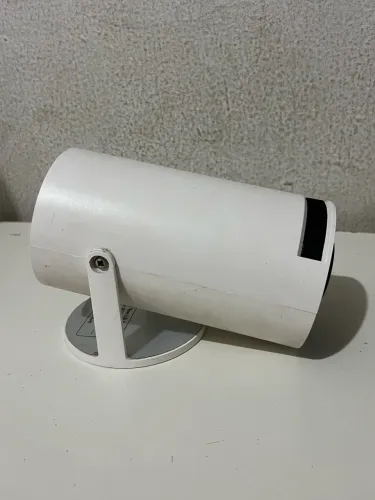PROJETOR HY300