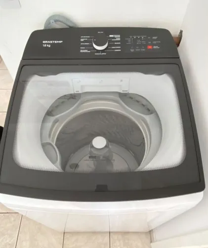 Máquina Brastemp 18k, 2 meses de uso. NÃO ENTREGO.PARCELO ATÉ 2 X SEM ACRÉSCIMO.