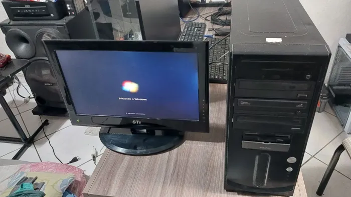 Computador completo com monitor led